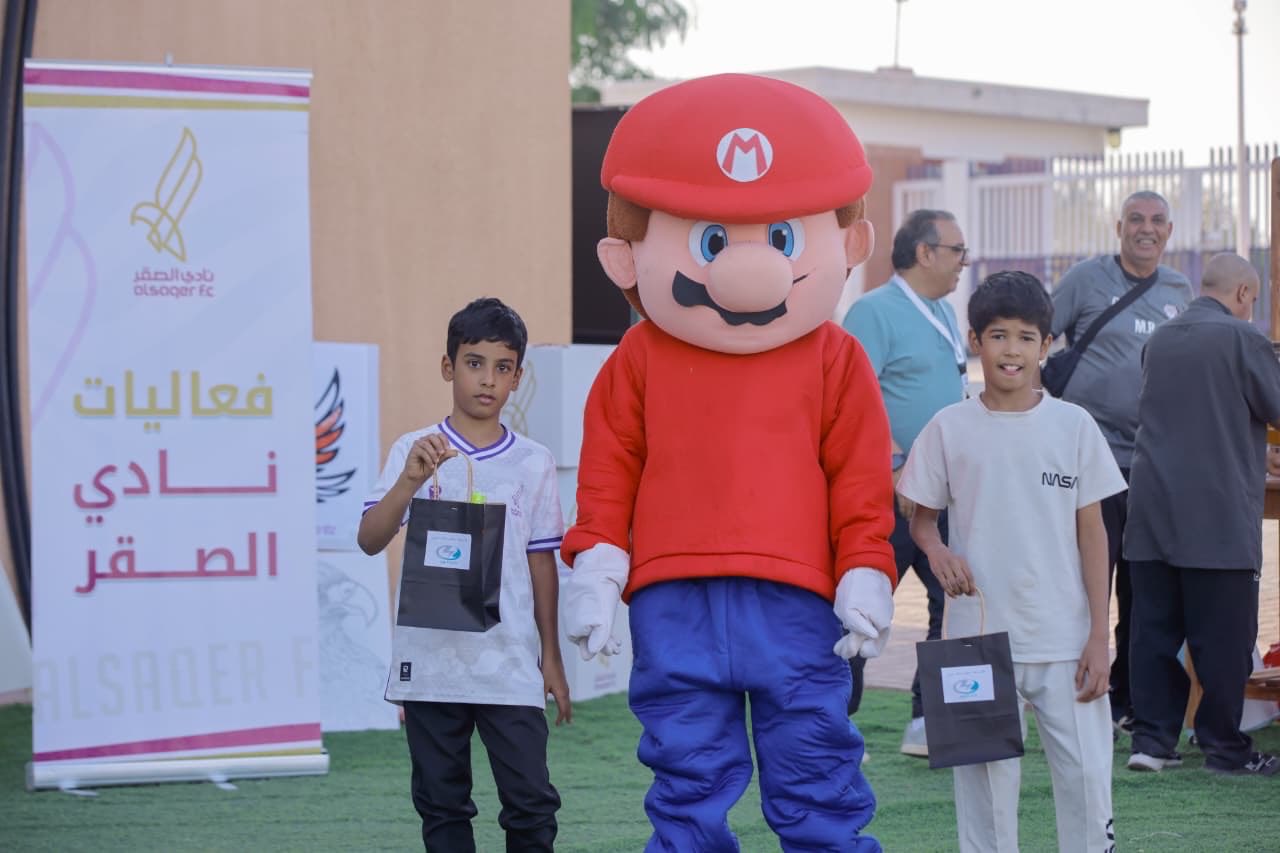 🟣 تواجد الفعاليات والضيافة في مباراة الصقر واللواء